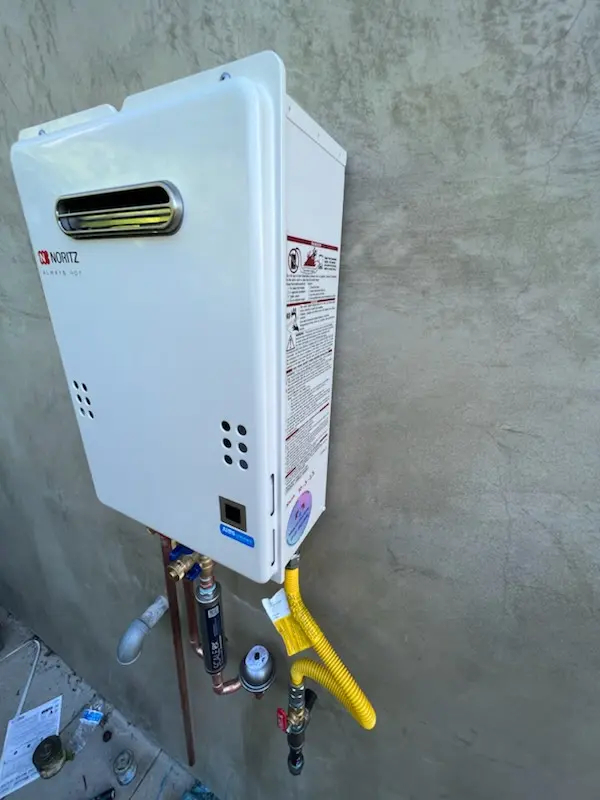Tankless water heater installation for Lonelyville homes